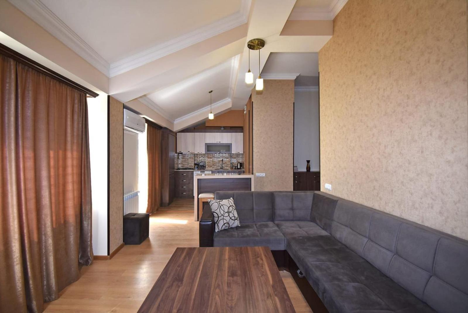 Modern Apartments And Tours Jerevan Exteriör bild